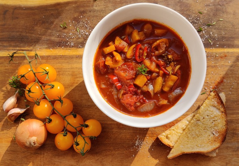 Quick & Easy, Fresh Tomato Soup Recipe